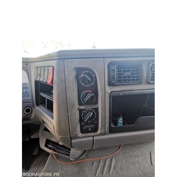 2004 Renault PREMIUM-47778139