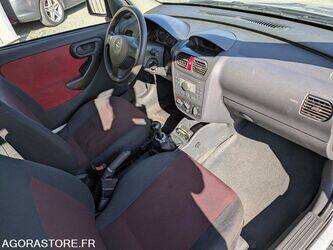 2005-opel-combo-1462114-47778163