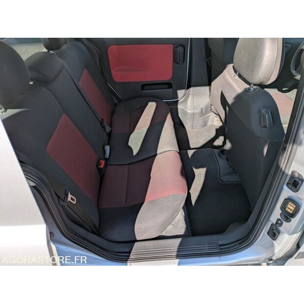 2005 Opel COMBO-47778164