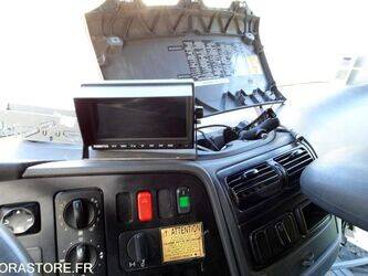 2010-mercedes-benz-1524-1462116-47778220
