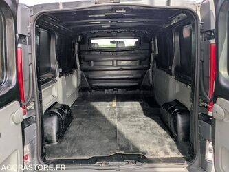 2011-opel-vivaro-1462128-47778531