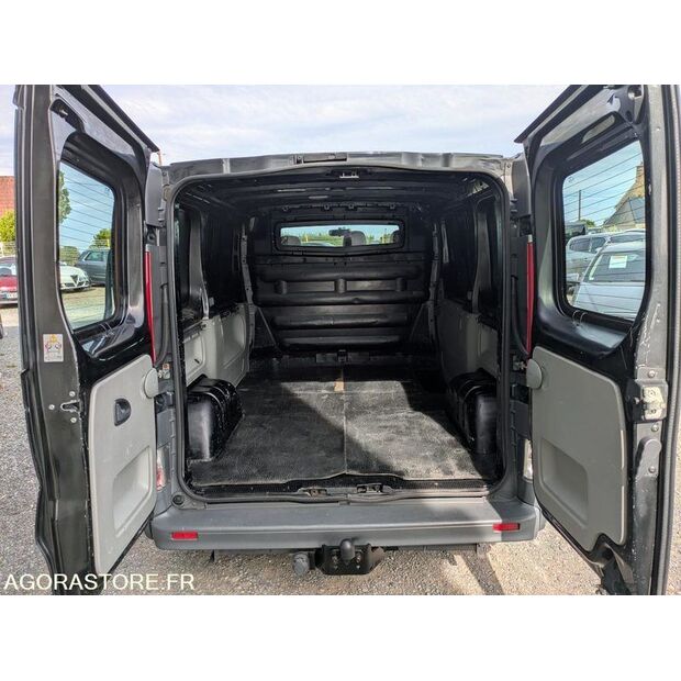 2011 Opel Vivaro-47778532
