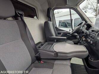2017-renault-master-1462129-47778553