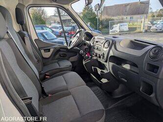 2017-renault-master-1462129-47778554