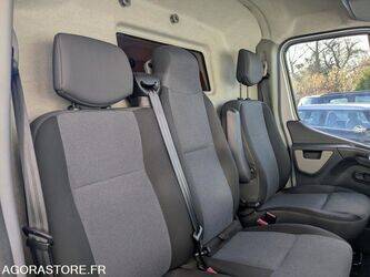 2017-renault-master-1462129-47778555
