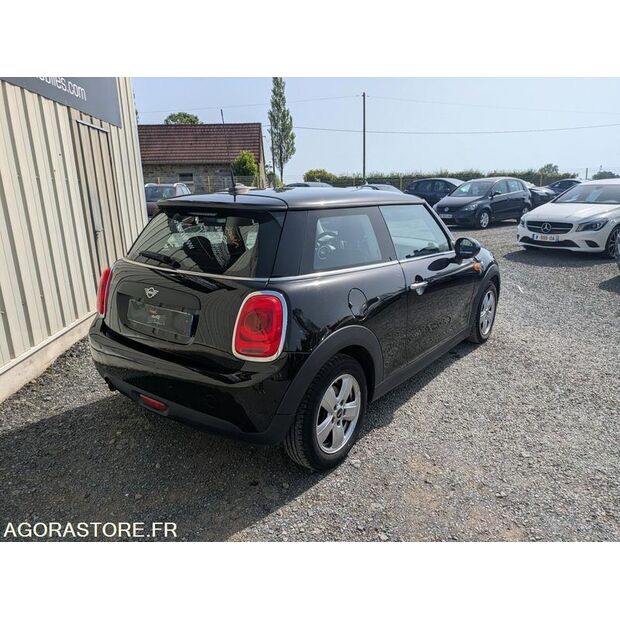 2018 Mini-47778591