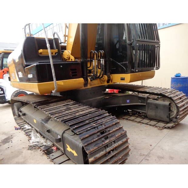 2025 Caterpillar 320D-47778882