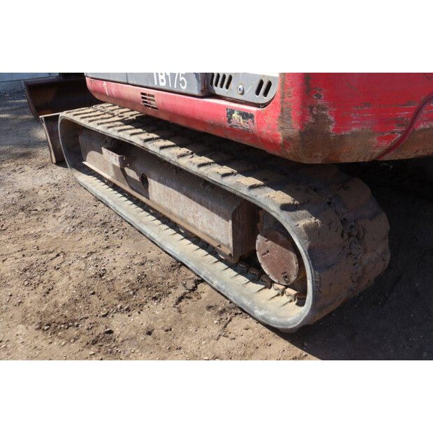 2003 تاكوتشي TB175-47781865