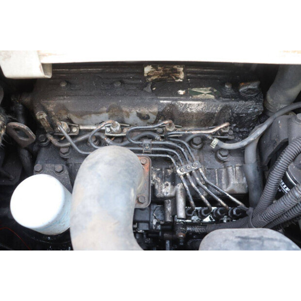 2003 تاكوتشي TB175-47781868