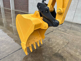 2017-komatsu-pc56-7-1462160-47782229