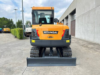 2021-hyundai-r60vs-47782263
