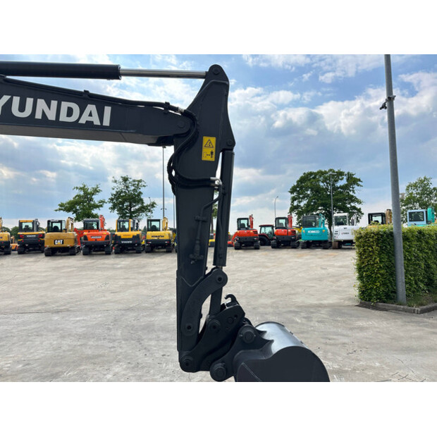 2021 Hyundai R60VS-47782270