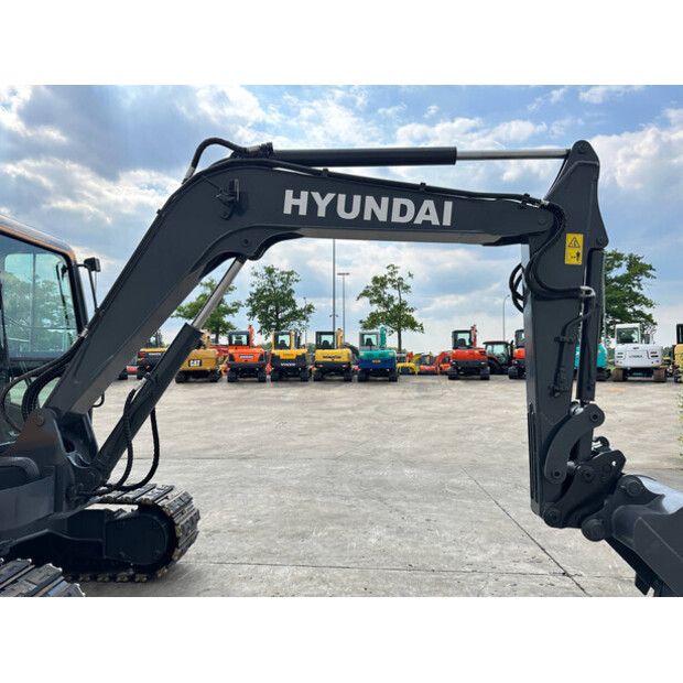 2021 Hyundai R60VS-47782272