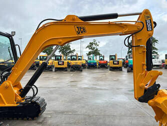 2009-jcb-8056-1462166-47782492