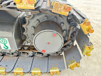 2010-komatsu-pc40mr-1-47782537