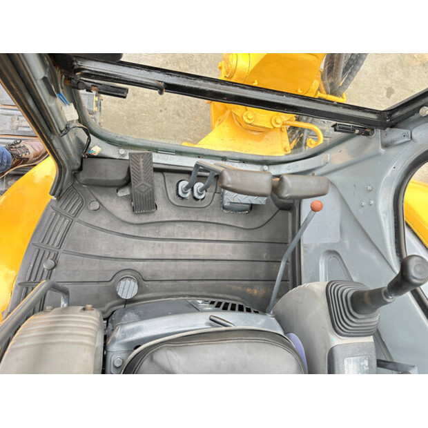 2010 Komatsu PC40MR-1-47782554