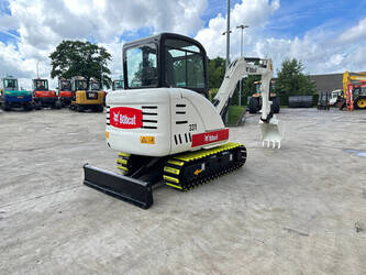 2010-bobcat-331-47782563