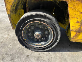 1989-mitsubishi-fg40-1462176-47782934
