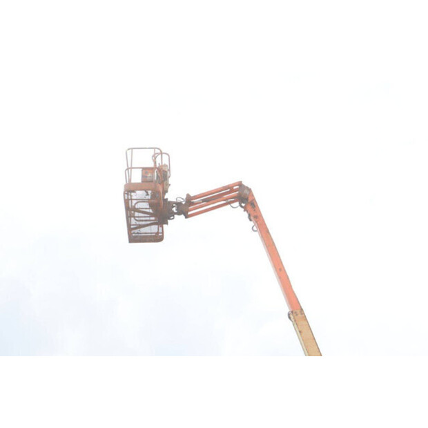 2019 جيه ال جي 520AJ-47783805