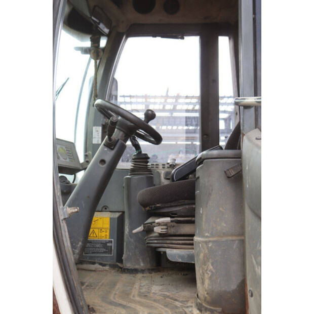 Liebherr L524-47784002