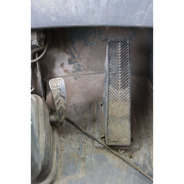 Liebherr L524-47784005