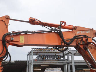 2009-hitachi-zaxis-zx160lc-3-47784028