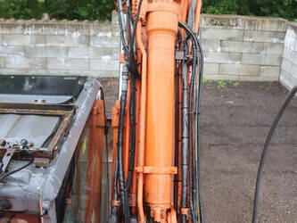 2009-hitachi-zaxis-zx160lc-3-47784049