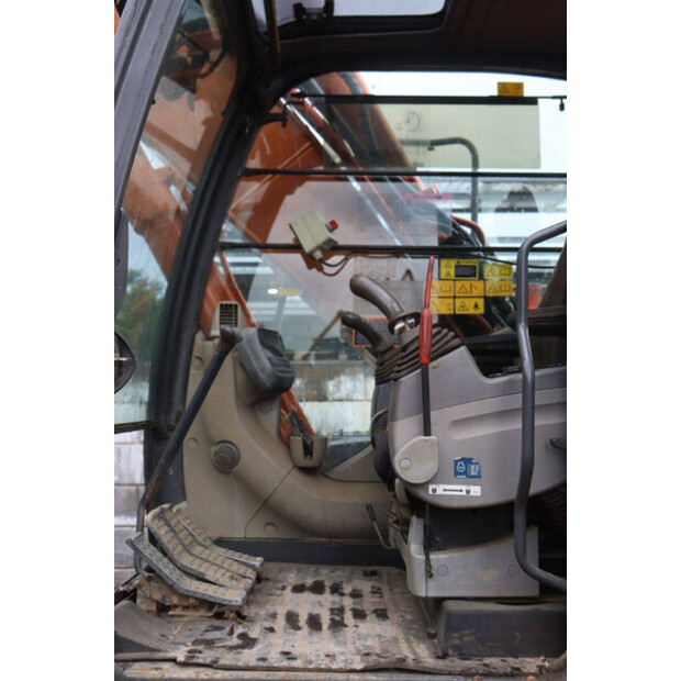 2009 هيتاشى Zaxis ZX160LC-3-47784050