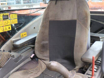 2009-hitachi-zaxis-zx160lc-3-47784051