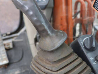 2009-hitachi-zaxis-zx160lc-3-47784053