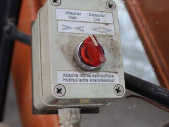 2009-hitachi-zaxis-zx160lc-3-47784057