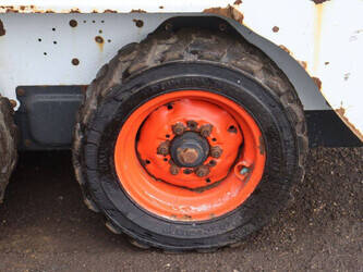 2023-bobcat-s100-1462214-47784079