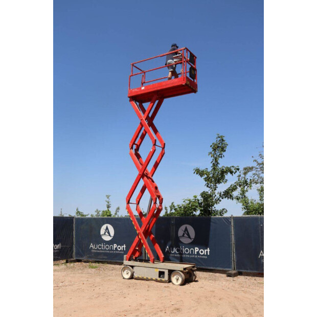2013 SkyJack SJ III-3220-47785353