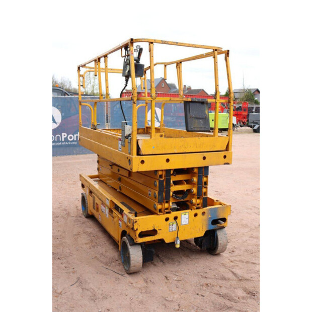 2014 Haulotte COMPACT12-47785421