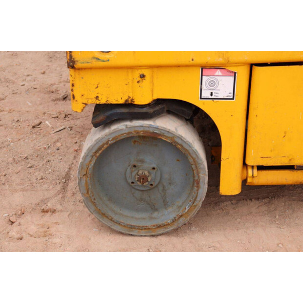 2014 Haulotte COMPACT12-47785426