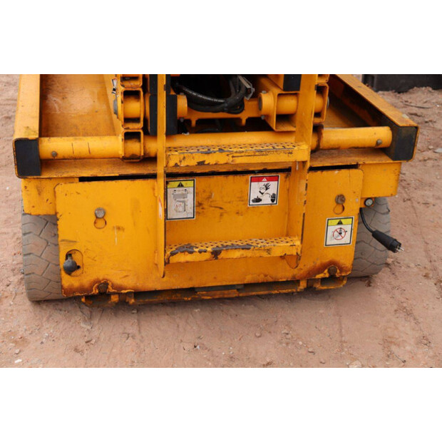 2014 Haulotte COMPACT12-47785428