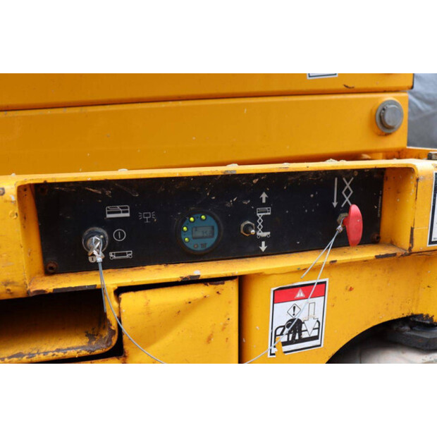 2014 Haulotte COMPACT12-47785432
