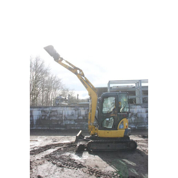 2016 Komatsu PC35MR-3-47786151