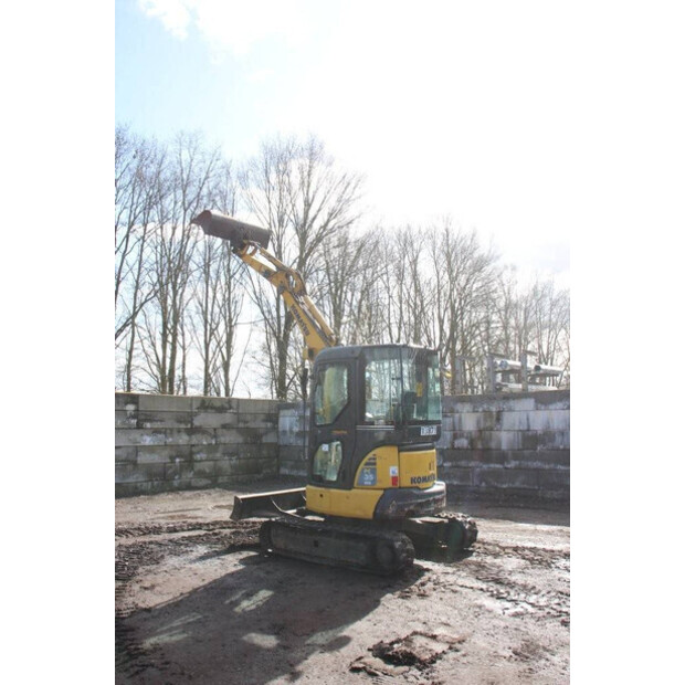 2016 Komatsu PC35MR-3-47786152