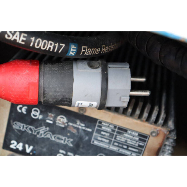 2015 SkyJack SJ12-47786478