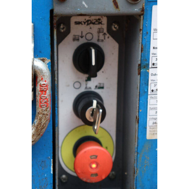 2015 SkyJack SJ12-47786489