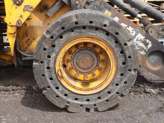 2018-jcb-437-1462298-47786510