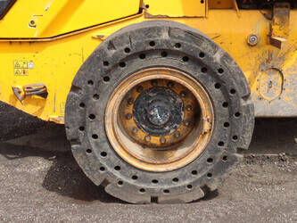 2018-jcb-437-1462298-47786511