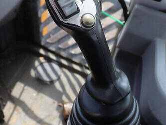 2018-jcb-437-1462298-47786524