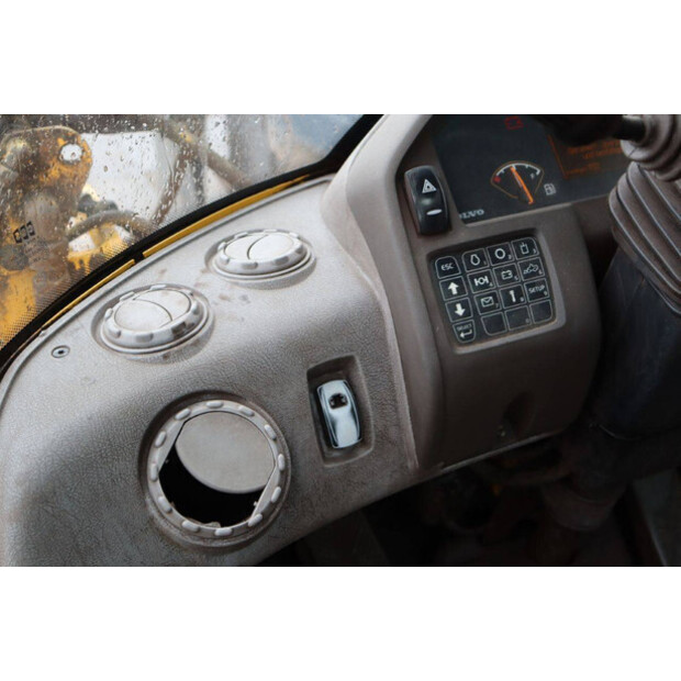 2011 Volvo L70F-47786693