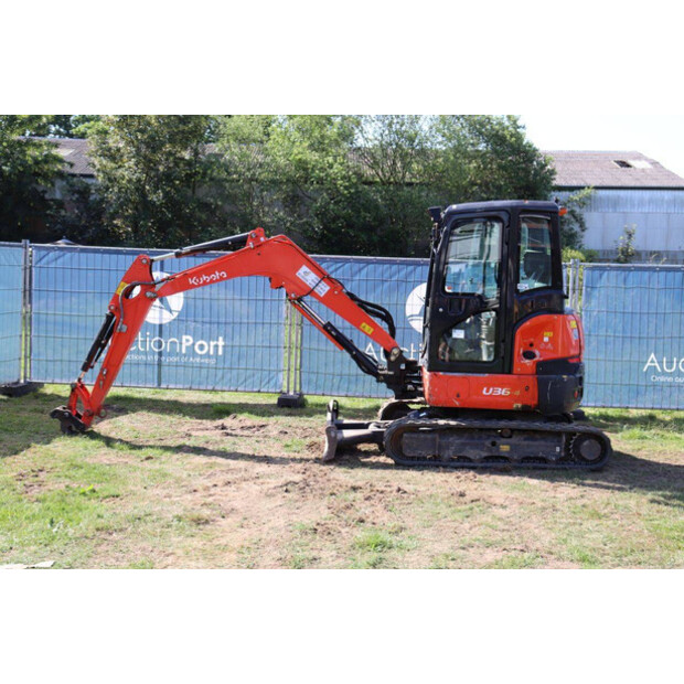2021 KUBOTA U36-4-47786778