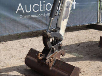 2012-bobcat-e16-1462315-47787012