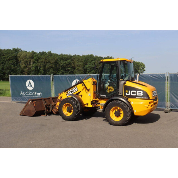 2011 JCB TM220-47787205