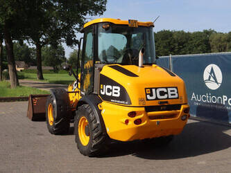 2011-jcb-tm220-1462321-47787206