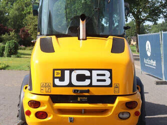 2011-jcb-tm220-1462321-47787207